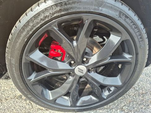 Used 2024 Dodge Hornet R/T AWD/4WD image 9
