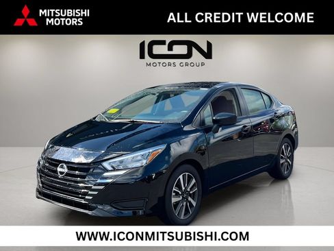 Used 2025 Nissan Versa SV FWD image 1