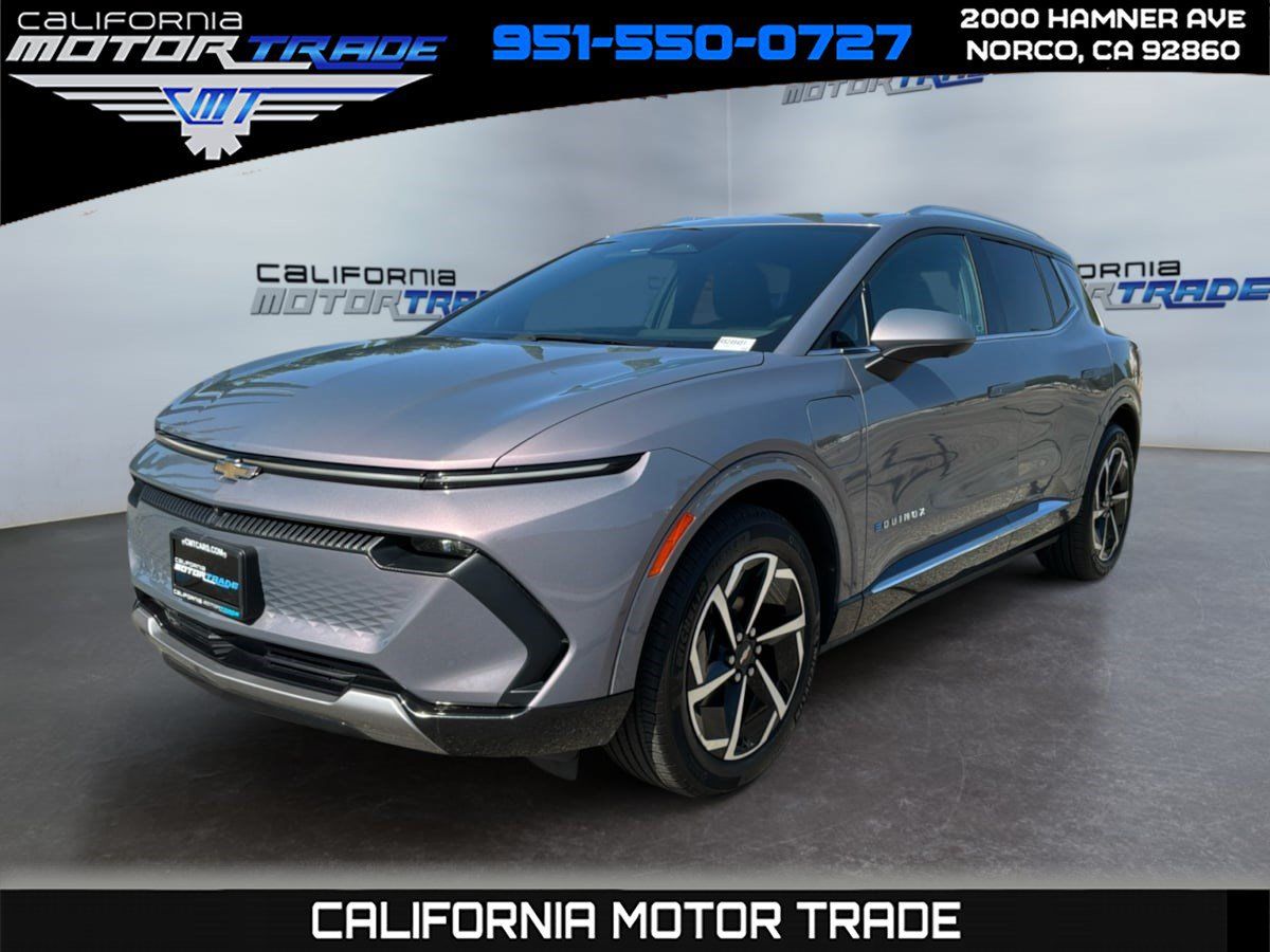 Used 2024 Chevrolet Equinox EV LT FWD image 1
