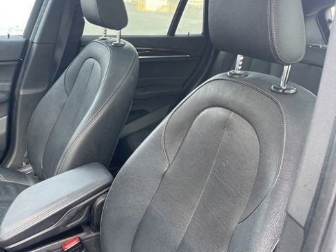 Used 2017 BMW X1 xDrive28i image 12