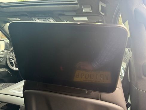 Used 2023 Cadillac Escalade V image 20