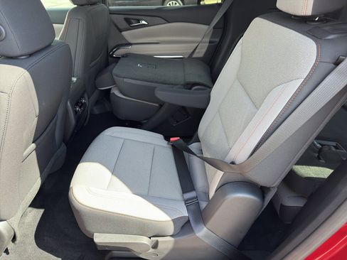 New 2026 Chevrolet Traverse LT image 24