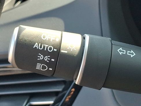 Certified 2025 Acura RDX SH-AWD image 24