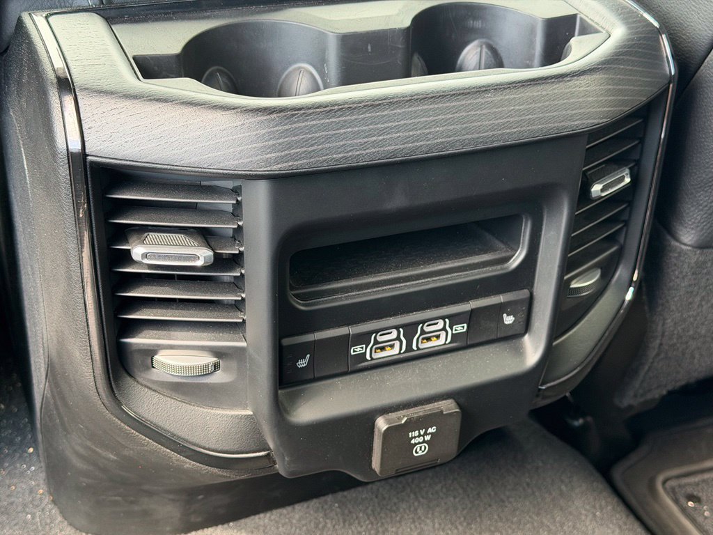Used 2024 RAM 2500 Limited AWD/4WD image 25
