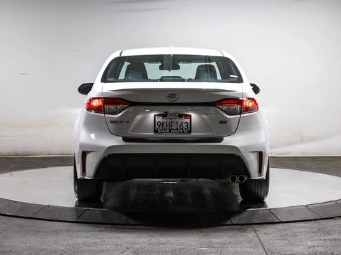 Certified 2024 Toyota Corolla SE FWD image 4