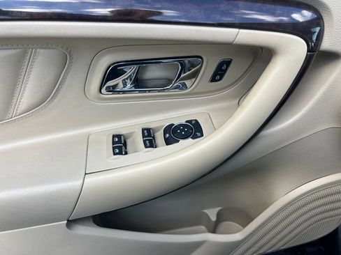 Used 2018 Ford Taurus Limited FWD image 6