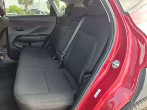 Used 2025 Hyundai Kona SEL AWD/4WD image 23