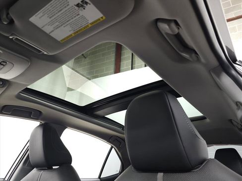 Used 2023 Toyota Camry XSE w/ Navigation Package image 13