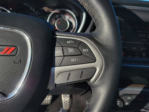 Used 2015 Dodge Challenger SXT Plus image 23