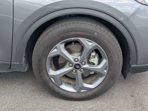 Used 2025 Ford Escape ST-Line w/ Equipment Group 301A FWD image 11