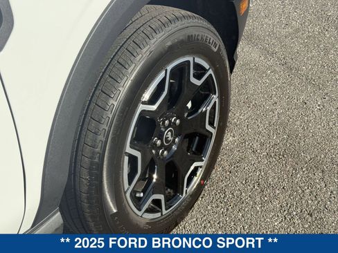 New 2025 Ford Bronco Sport Outer Banks AWD/4WD image 13