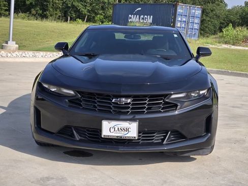 Used 2023 Chevrolet Camaro LT w/ Technology Package RWD image 3