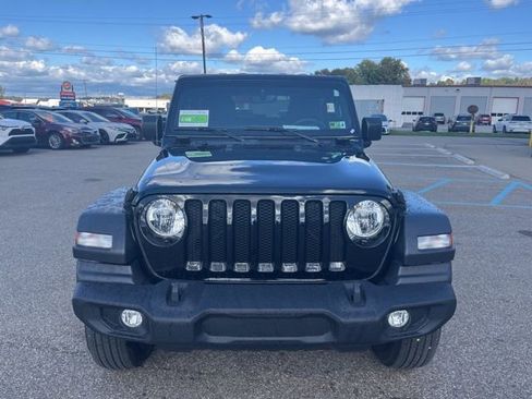 Used 2023 Jeep Wrangler Sport S image 2