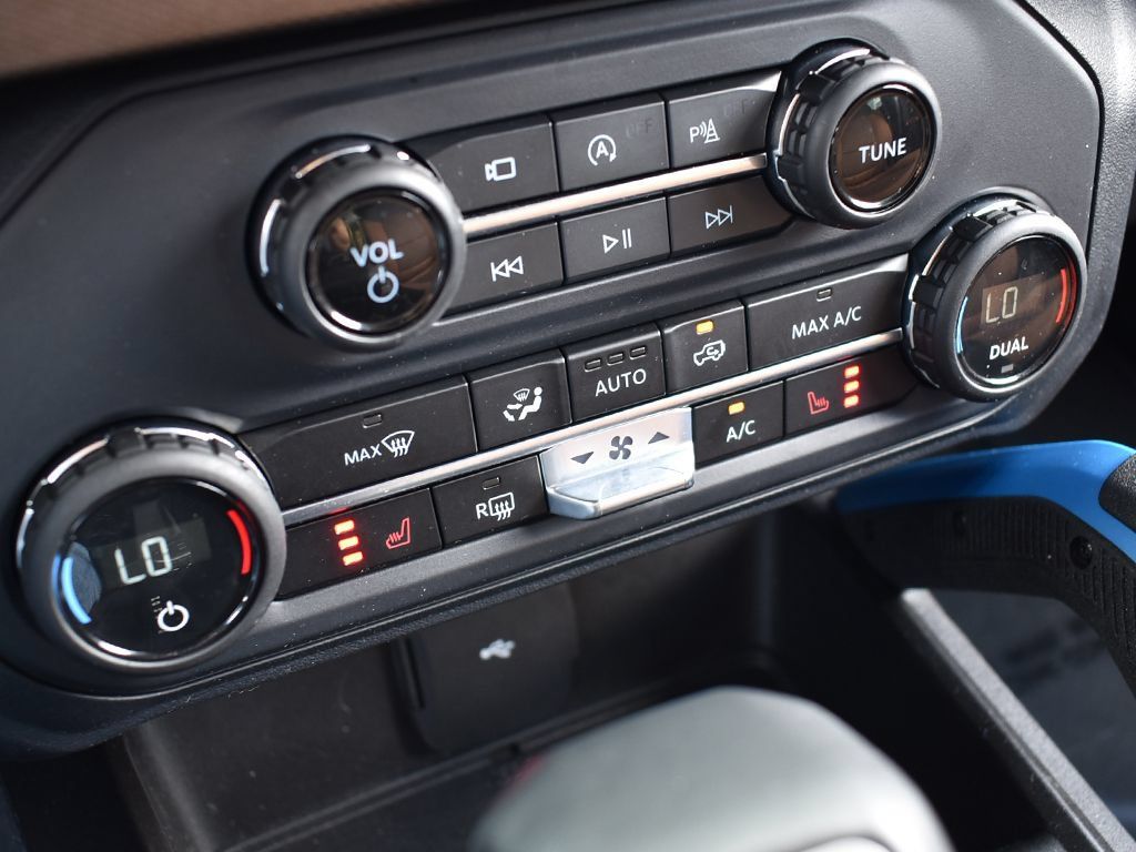 Used 2023 Ford Bronco Outer Banks AWD/4WD image 22