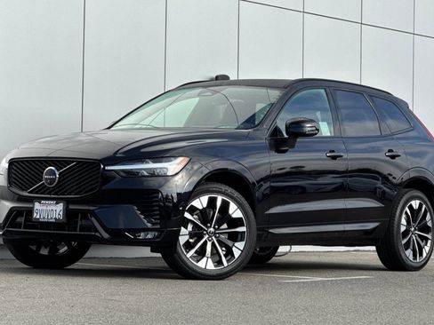 Used 2026 Volvo XC60 B5 Plus w/ Climate Package PRO AWD/4WD image 1