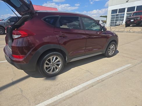 Used 2017 Hyundai Tucson SE w/ SE Popular Package 02 AWD/4WD image 5