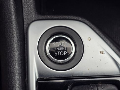 Used 2024 Nissan Sentra SV FWD image 21