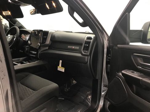 New 2026 RAM 1500 4x4 Crew Cab image 44