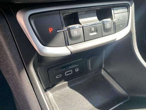 Used 2023 GMC Terrain SLT w/ Tech Package AWD/4WD image 29