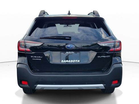 Used 2025 Subaru Outback Limited AWD/4WD image 5