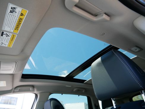 Used 2024 Acura MDX SH-AWD w/ Technology Package image 34