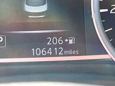 Used 2018 Nissan Sentra SR image 12