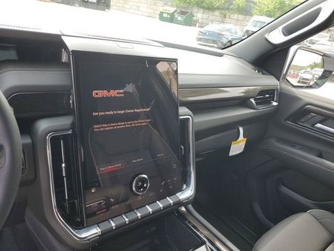 New 2026 GMC Yukon Elevation image 26