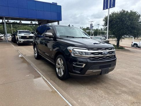 Used 2023 Ford Expedition King Ranch RWD image 2