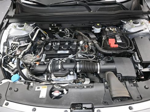 Used 2018 Honda Accord Sport image 24