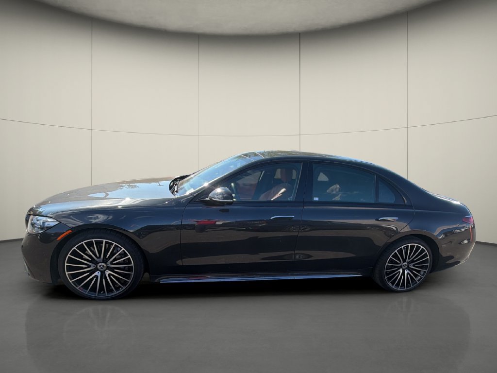 Used 2023 Mercedes-Benz S 500 4MATIC image 4