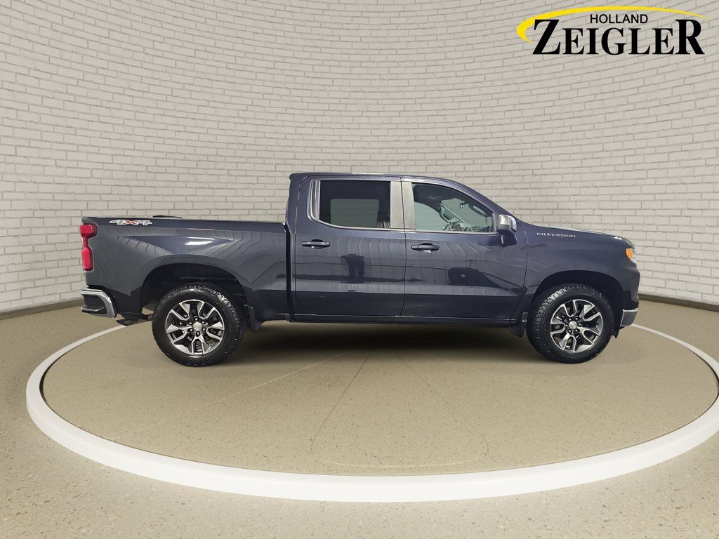 Used 2023 Chevrolet Silverado 1500 LT AWD/4WD image 4