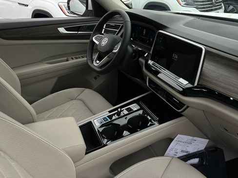 New 2026 Volkswagen Atlas SEL Premium R-Line image 11