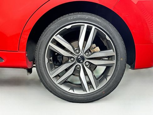 Used 2019 Kia Soul + FWD image 11