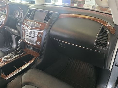 Used 2018 INFINITI QX80 4WD w/ Driver Assistance Package image 29