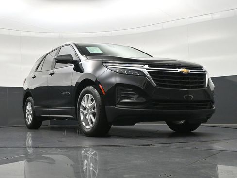 Used 2024 Chevrolet Equinox LS FWD image 30