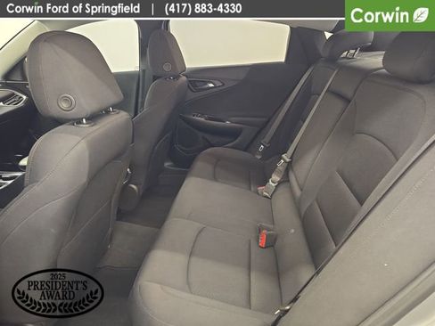 Used 2023 Chevrolet Malibu LT FWD image 16