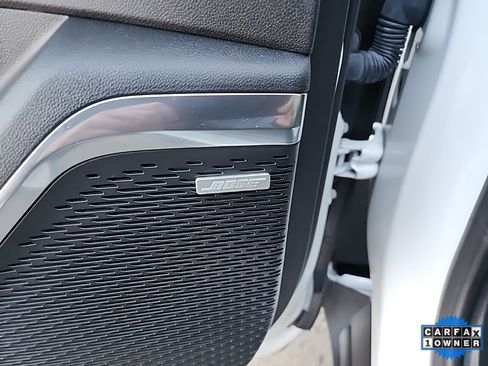 Used 2024 GMC Acadia Elevation w/ Luxury Package image 16