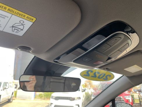 Used 2022 Hyundai Santa Fe SEL image 21