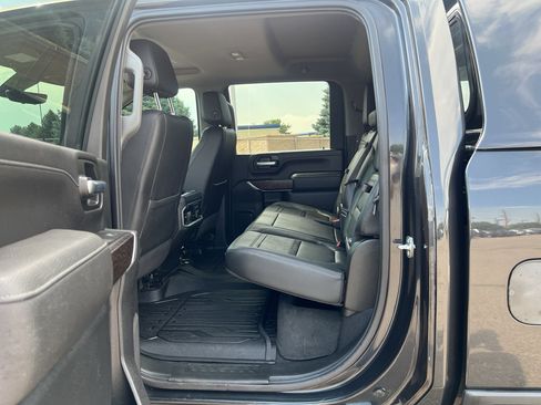 Used 2020 GMC Sierra 2500 Denali w/ Denali Ultimate Package AWD/4WD image 19