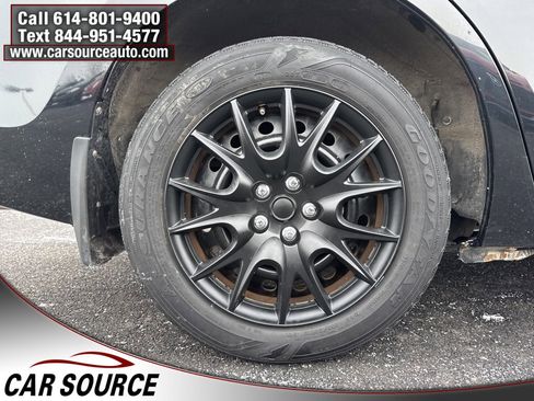 Used 2016 Toyota Corolla L image 33