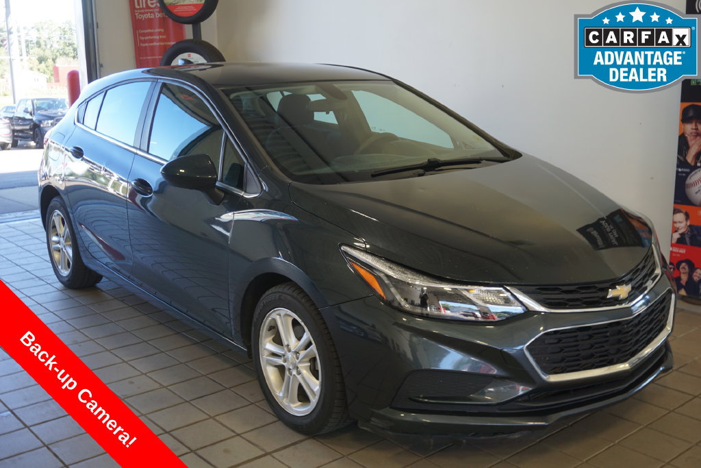 Used 2018 Chevrolet Cruze LT w/ Convenience Package FWD image 1