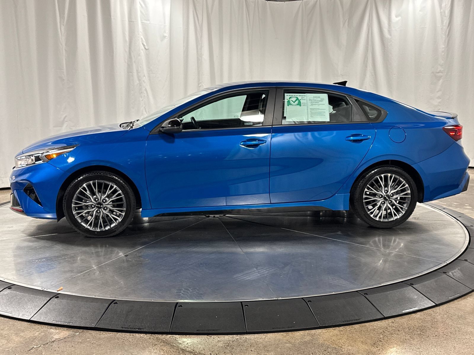 Used 2022 Kia Forte GT-Line w/ GT-Line Technology Package FWD image 8