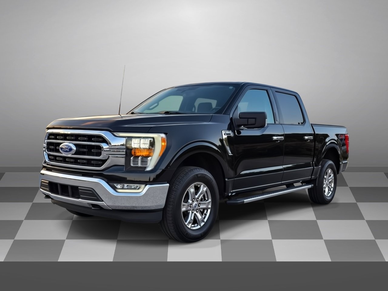 Used 2022 Ford F150 XLT w/ Equipment Group 302A High AWD/4WD image 3