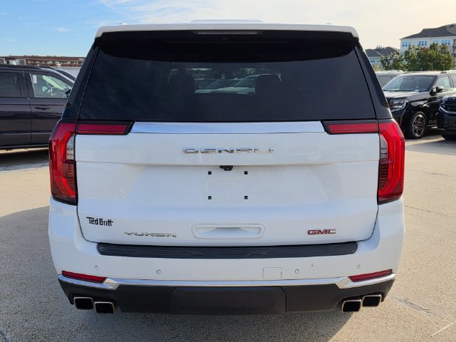 Used 2025 GMC Yukon XL Denali AWD/4WD image 6