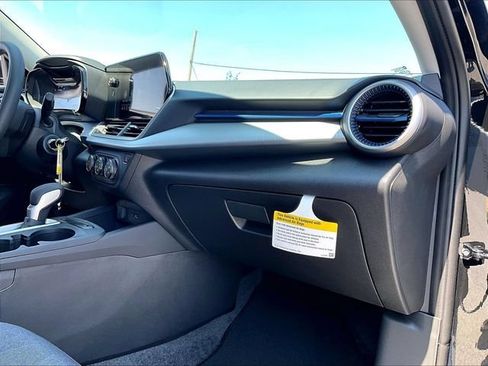 New 2026 Chevrolet Trax LS FWD image 25