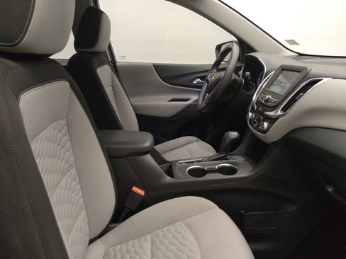 Used 2018 Chevrolet Equinox LS FWD image 21