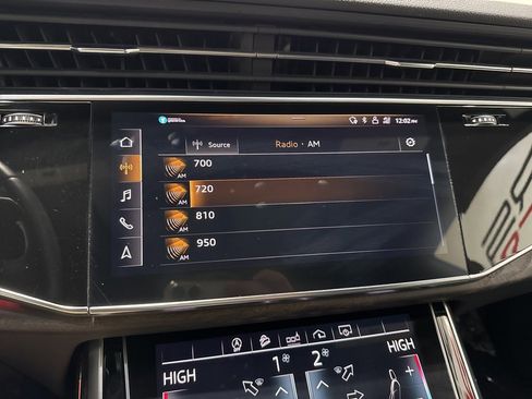 Used 2020 Audi Q8 Premium Plus w/ Premium Plus Package image 26