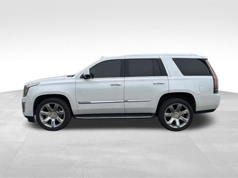 Used 2019 Cadillac Escalade Luxury AWD/4WD image 4