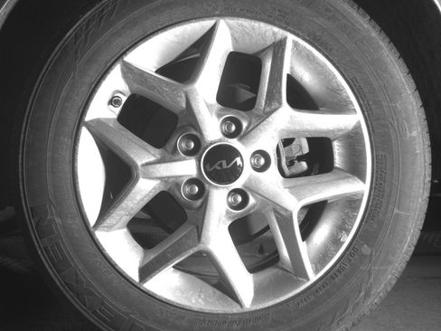 Used 2025 Kia Soul LX w/ LX Technology Package image 14