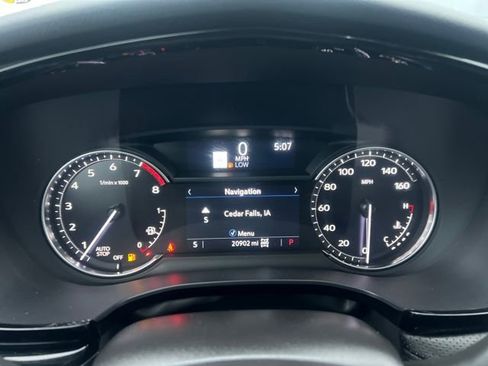 Used 2025 Cadillac XT5 Premium Luxury image 22